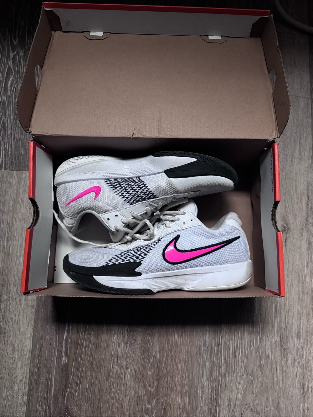 Nike Gt cut academy White and Pink GT basketball Sneakers